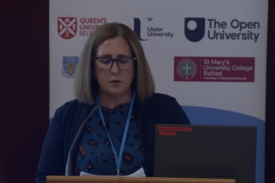 Image of Sarah Penney presenting at Seminar